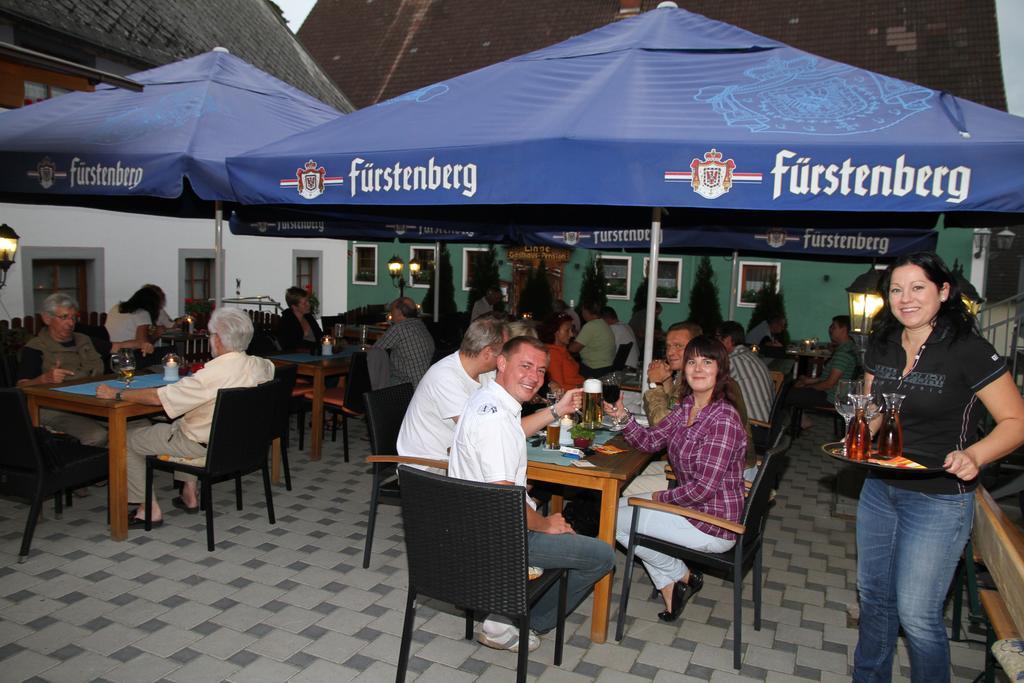 Wellnesshotel & Restaurant Hexenschopf Löffingen Buitenkant foto